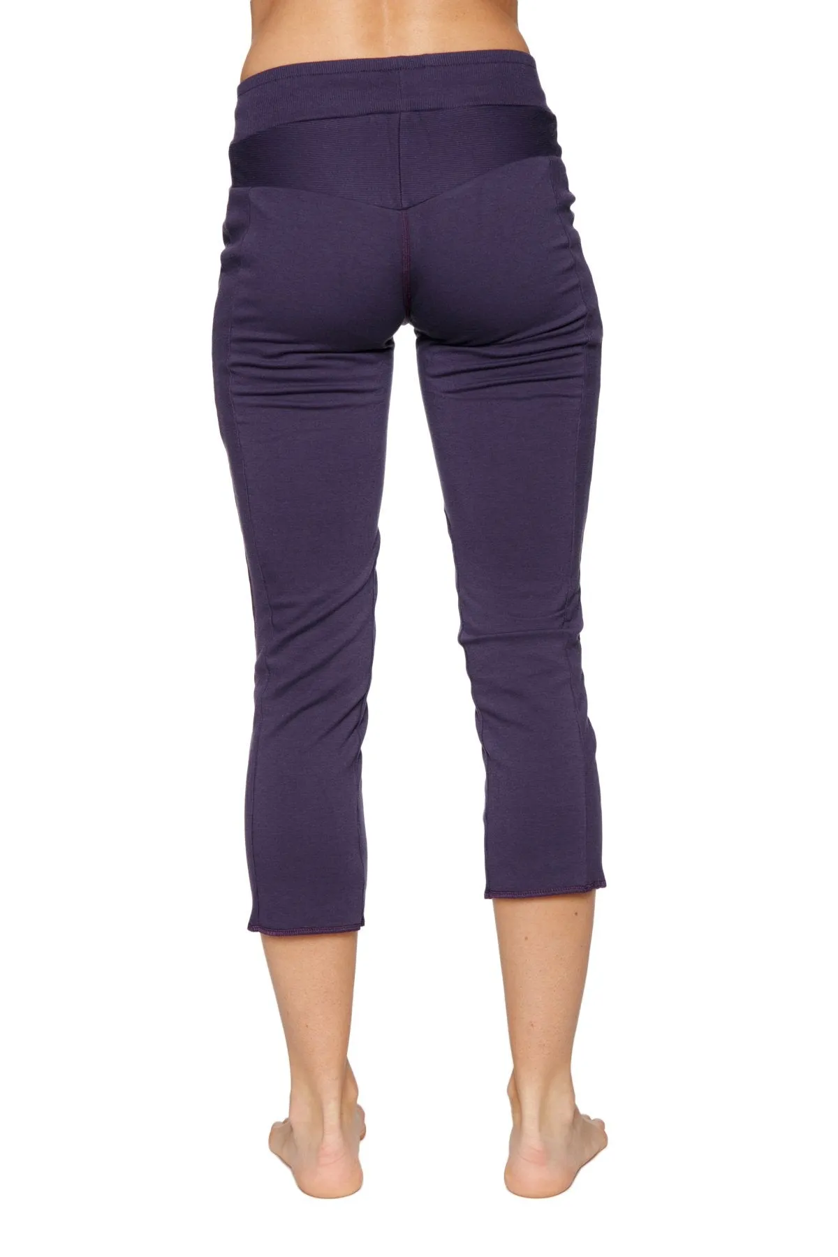 4/5 Length Zipper Pocket Capri Yoga Pant (Eggplant)