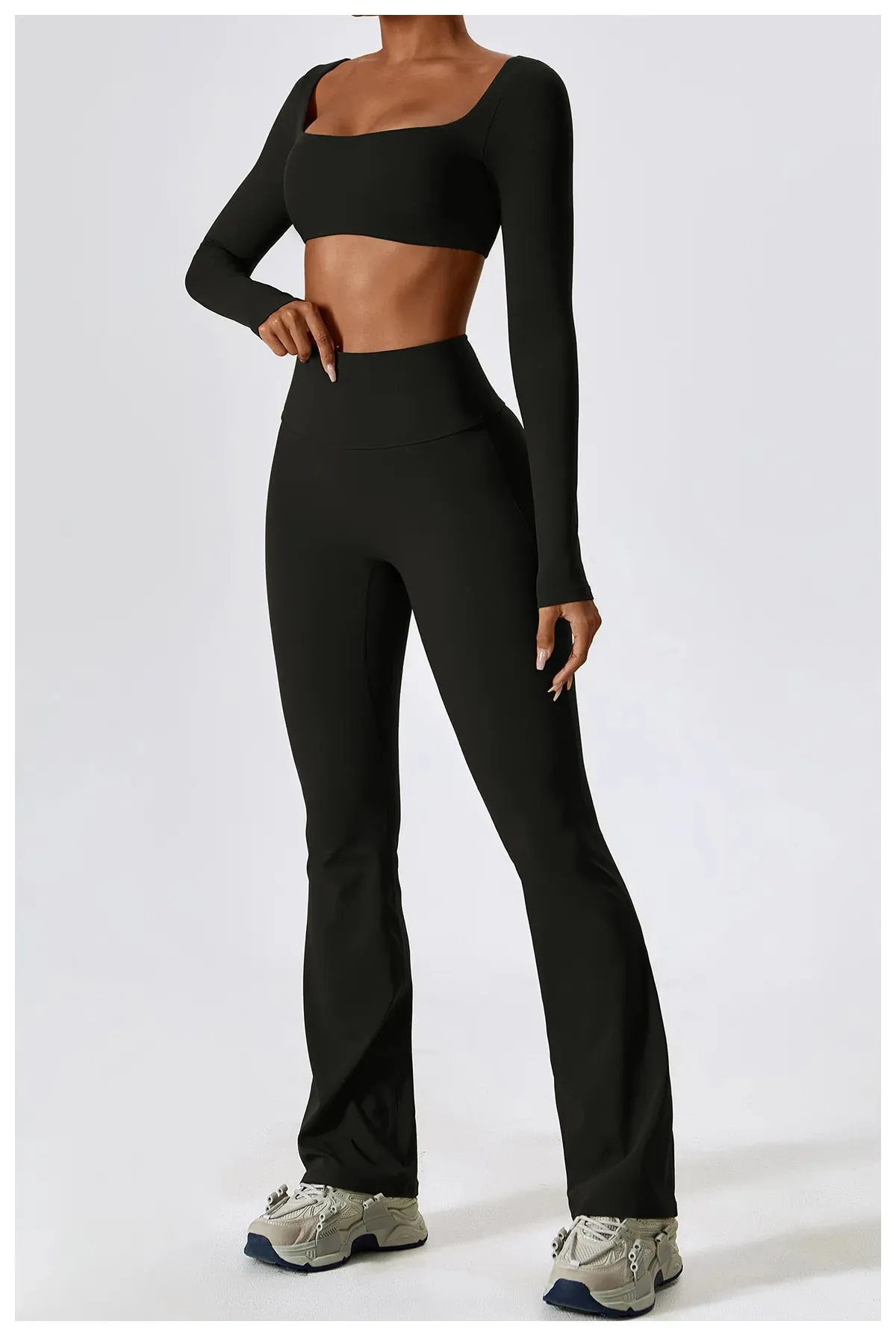 A&A Flexi Flare Scrunch Leggings & Long Sleeve Crop Top Set