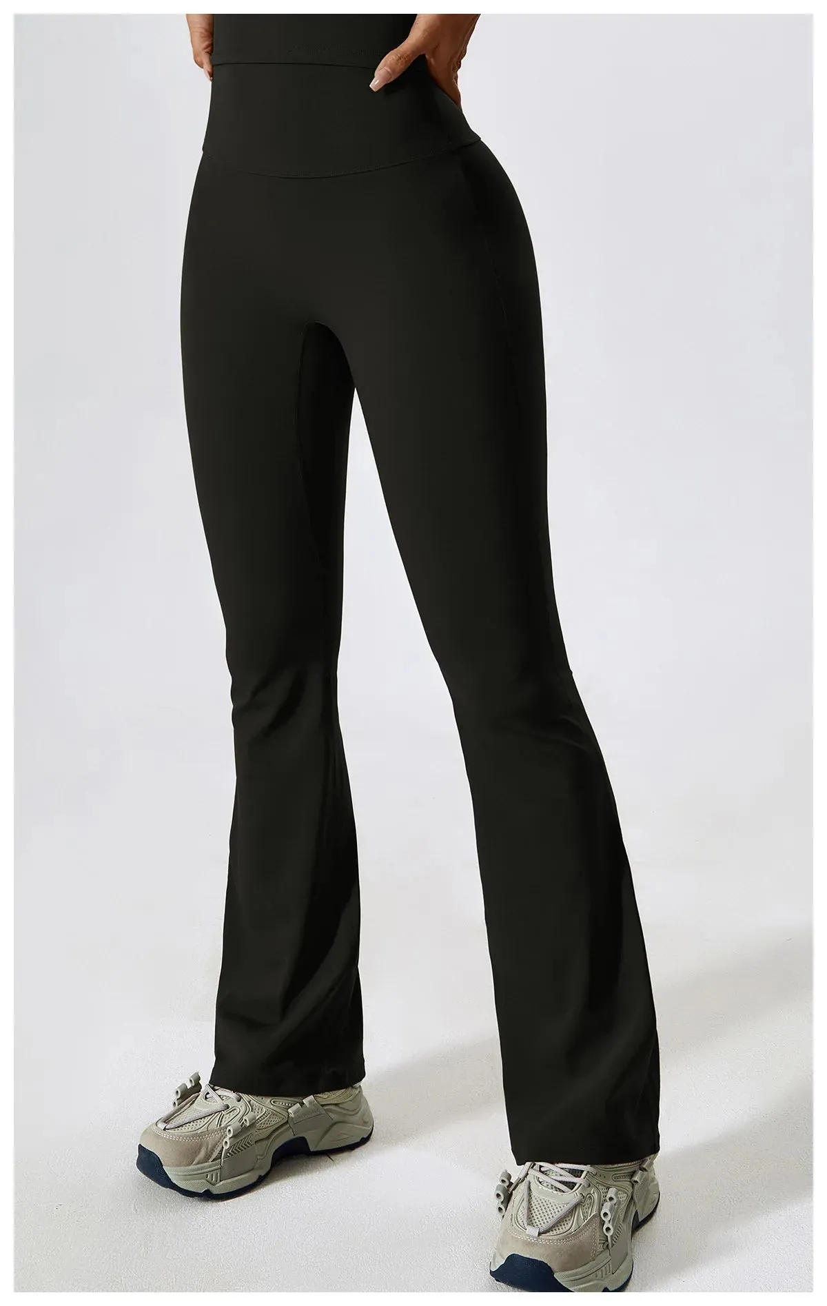 A&A Flexi Flare Scrunch Leggings & Long Sleeve Crop Top Set