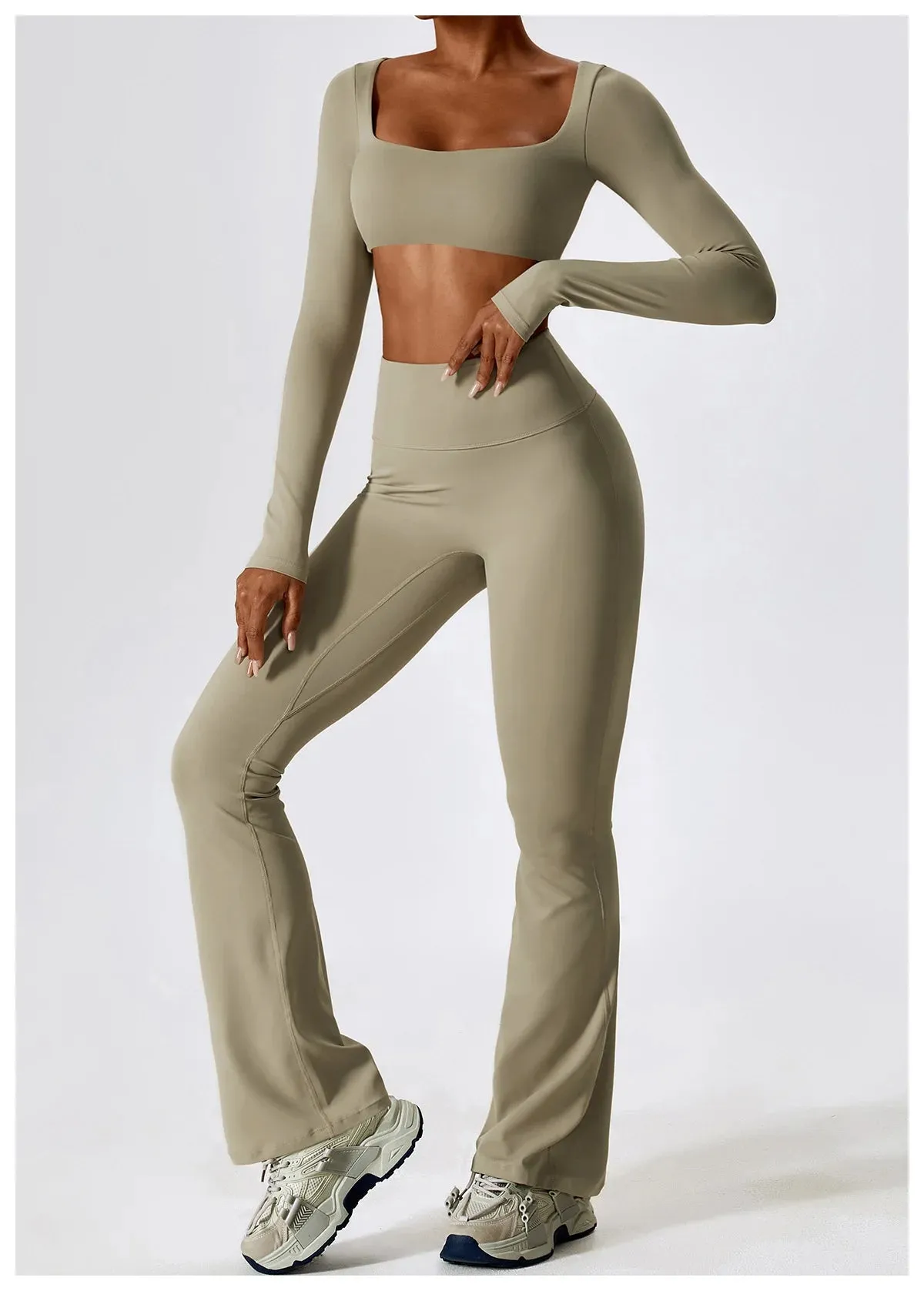 A&A Flexi Flare Scrunch Leggings & Long Sleeve Crop Top Set