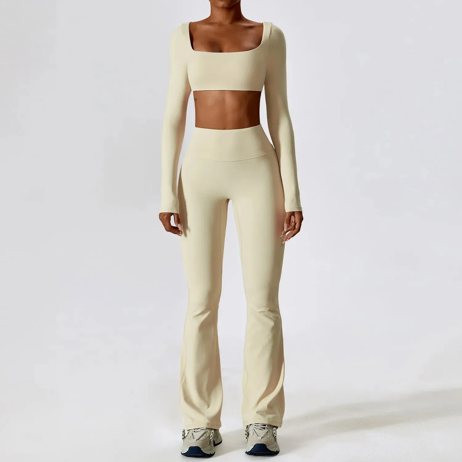 A&A Flexi Flare Scrunch Leggings & Long Sleeve Crop Top Set