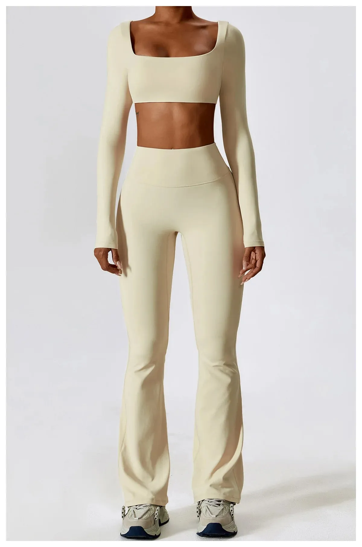 A&A Flexi Flare Scrunch Leggings & Long Sleeve Crop Top Set