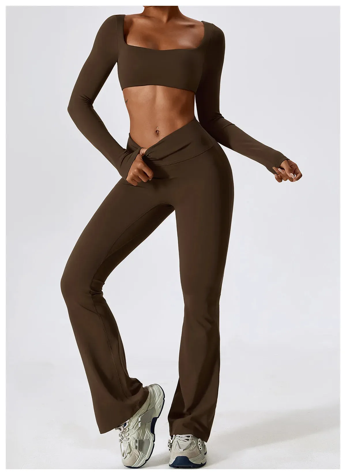 A&A Flexi Flare Scrunch Leggings & Long Sleeve Crop Top Set