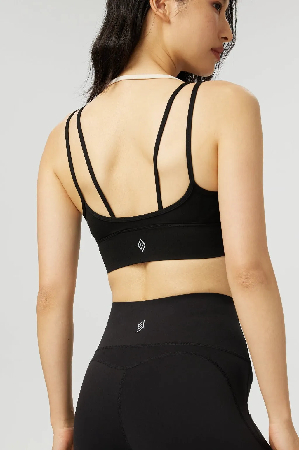 Contrast Color One-Piece Bra