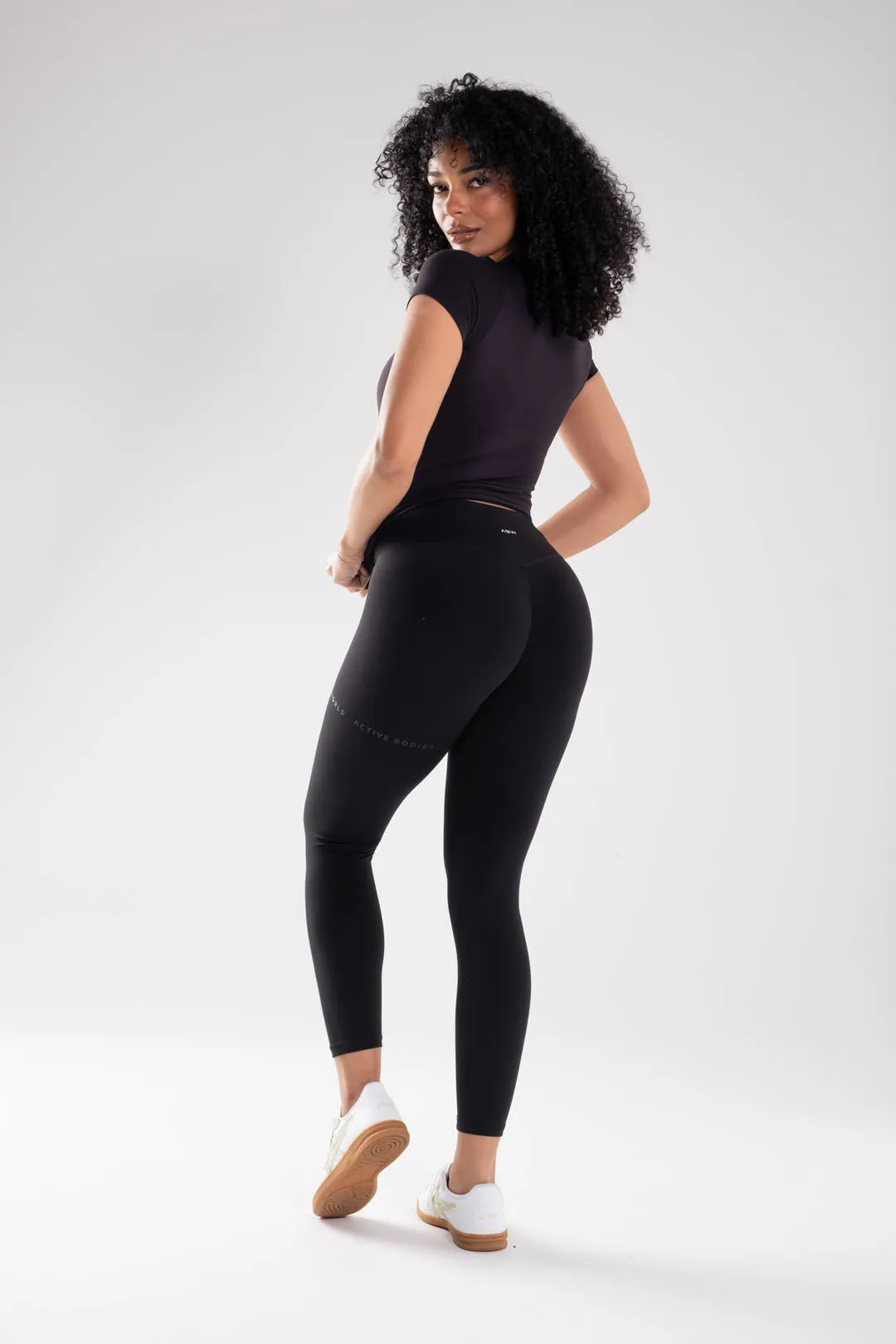 Essential Leggings - Black