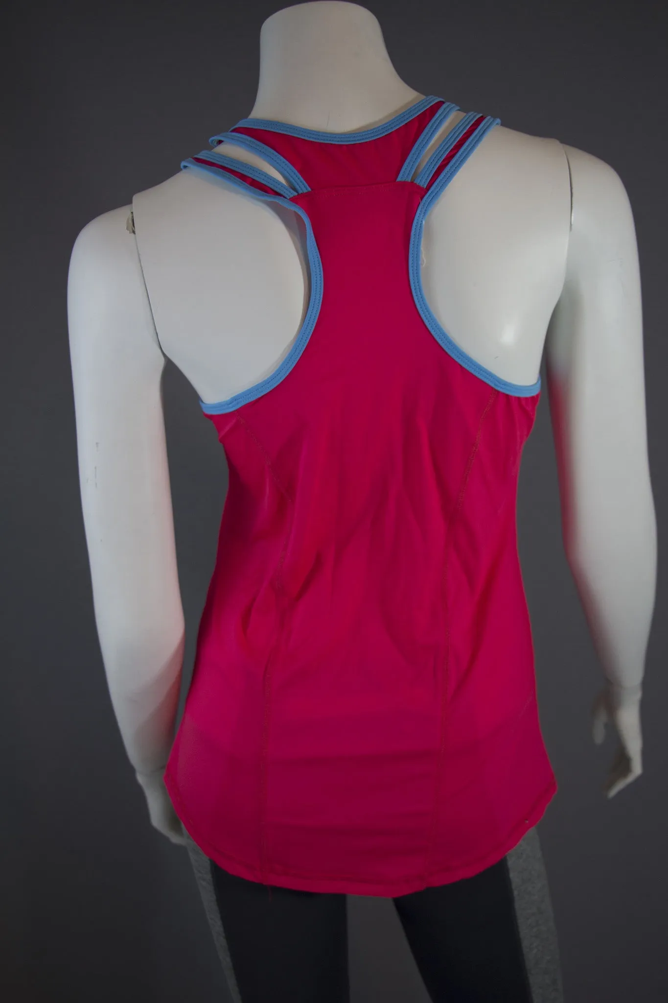 Triton Tank Red