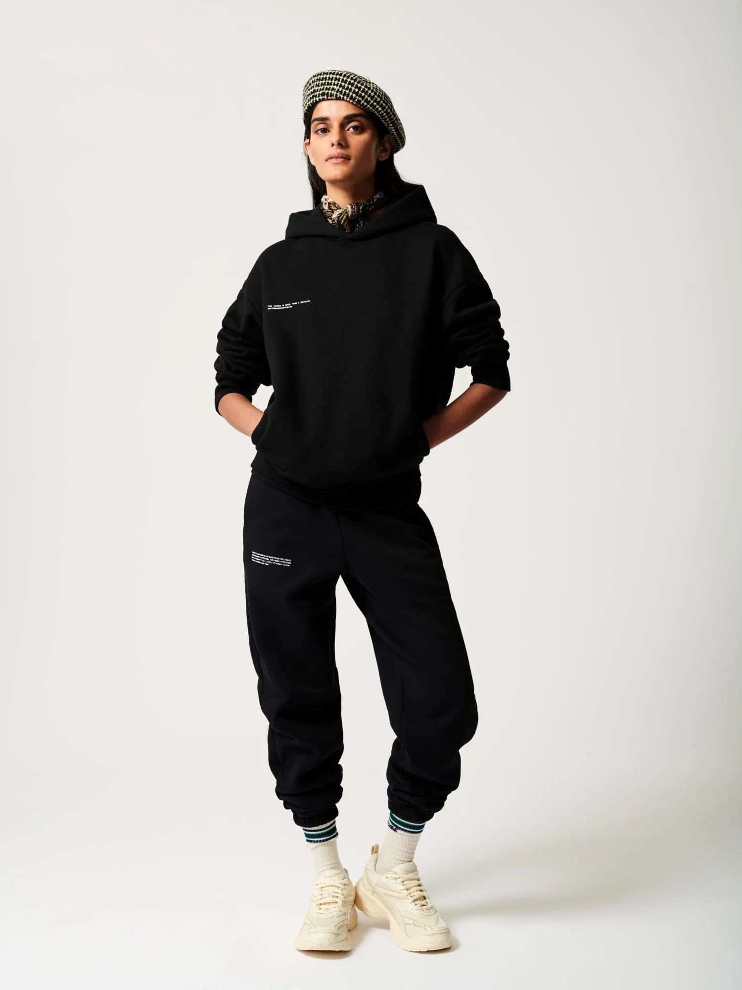 Womens 365 Heavyweight Track Pants—black