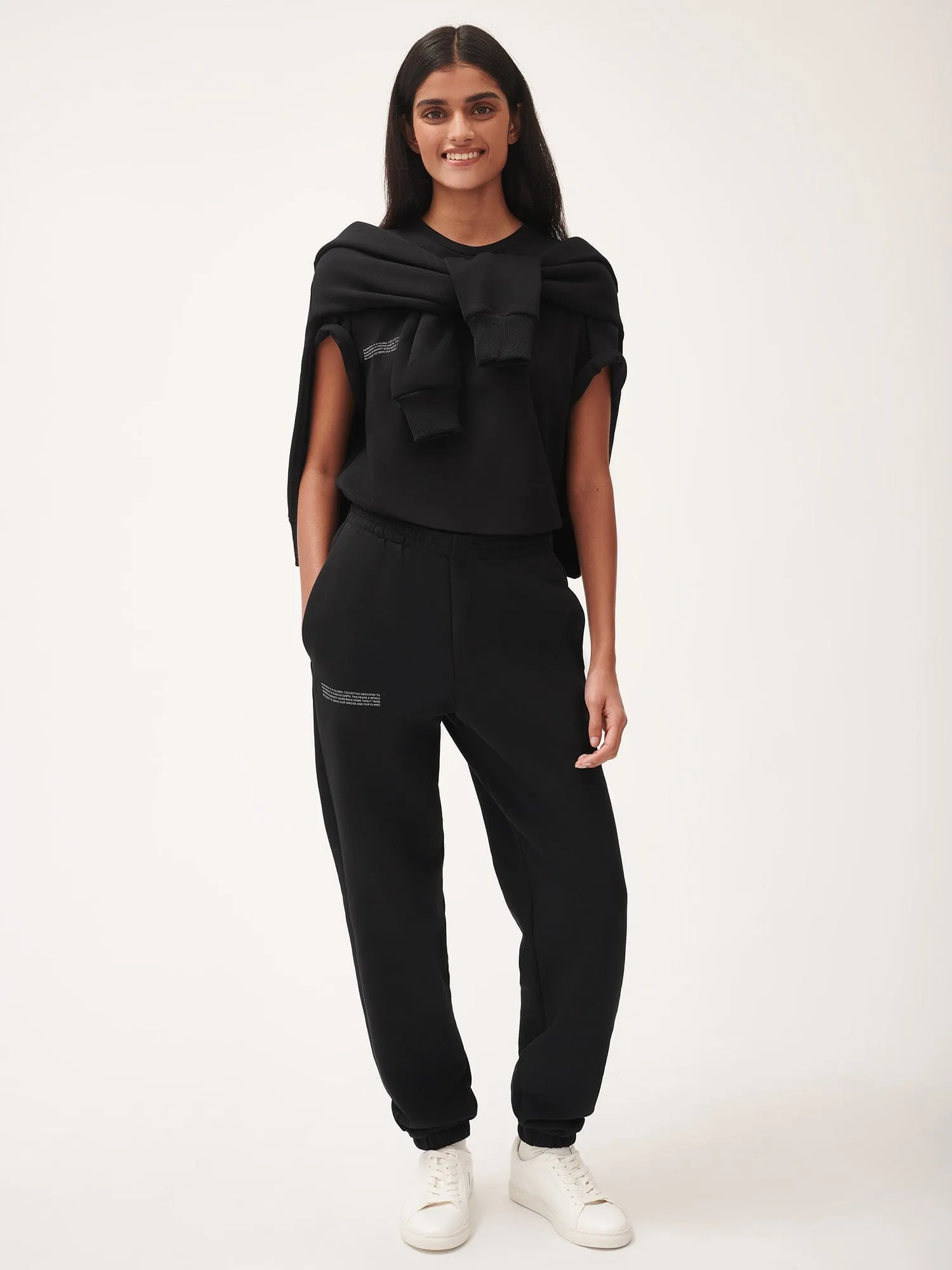 Womens 365 Heavyweight Track Pants—black